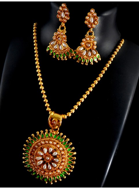 Polki Pendant Set